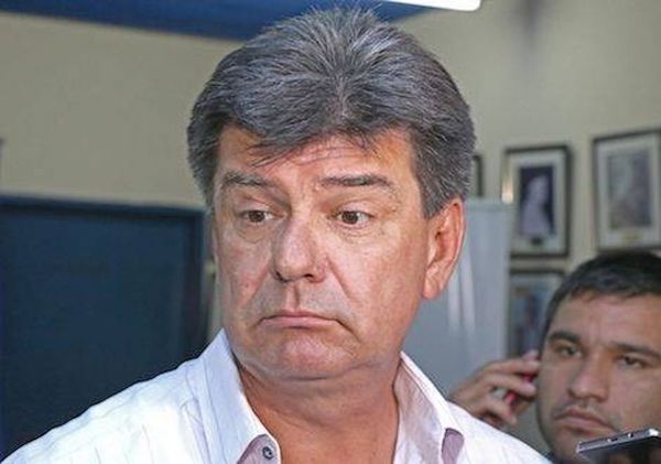 Efraín Alegre va a juicio oral y público por caso de falsificación de facturas