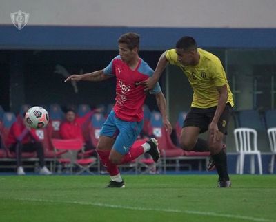 Empate en el amistoso en la Olla - Fútbol - ABC Color