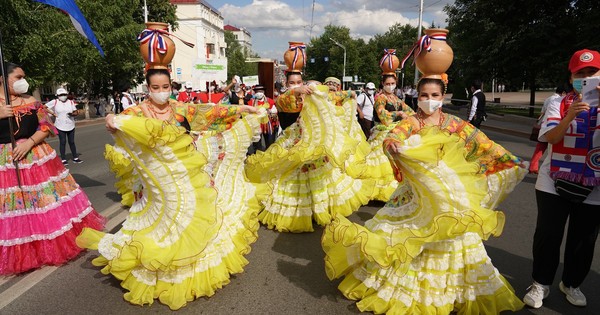 La Nación / Folkloriada: ballet paraguayo presente en dos récords mundiales en Rusia
