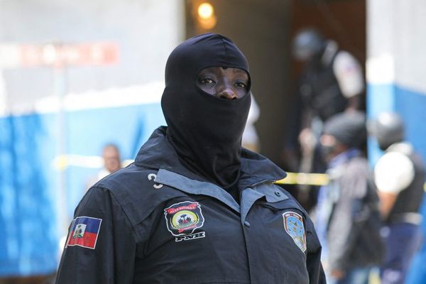 Policía de Haití “intercepta” a supuestos asesinos del presidente - Mundo - ABC Color
