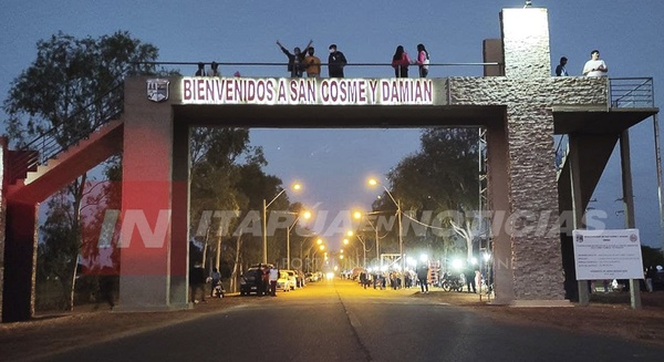 CON UN GRAN ACTO QUEDÓ INAUGURADO EL PÓRTICO DE SAN COSME