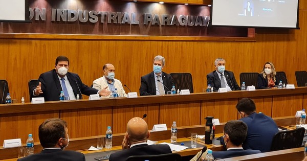 La Nación / Instan a pagar las deudas con farmacéuticas y a priorizar las compras públicas