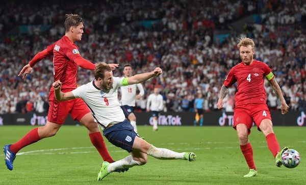 Inglaterra, a la final de la Eurocopa con penal polémico - Fútbol - ABC Color