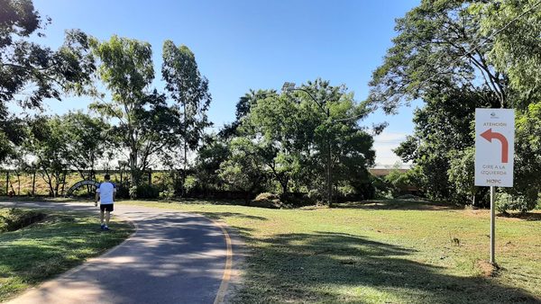Anuncian jueves con ambiente caluroso y soleado