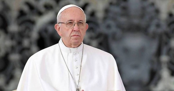 La Nación / El papa Francisco tuvo fiebre, pero sus análisis son buenos y sigue su recuperación