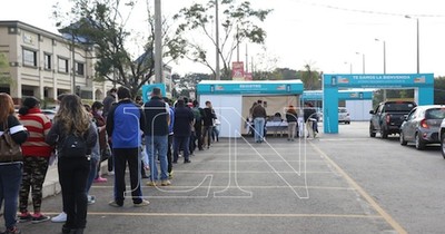 La Nación / Salud analiza extender horario de inmunización en más vacunatorios