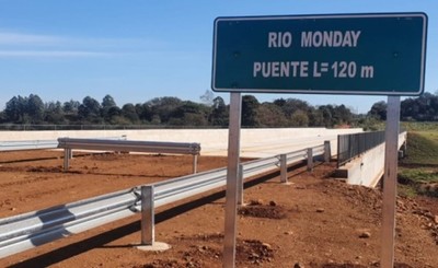 Habilitan nueva pasarela que une a Los Cedrales y Minga Guazú