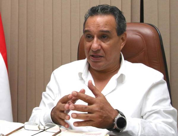 Presentan denuncia penal por caso 'facturas clonadas' contra Gobernación de Central
