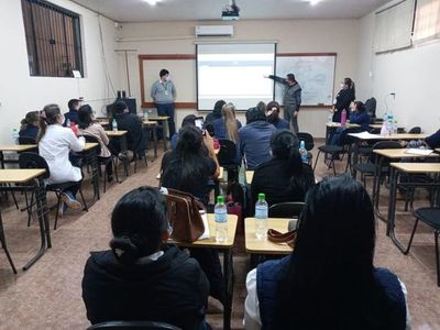 Capacitación y nuevos vacunatorios en Alto Paraná - ABC en el Este - ABC Color