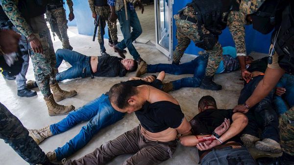 Presuntos magnicidas arrestados en Haití, la mayoría son colombianos