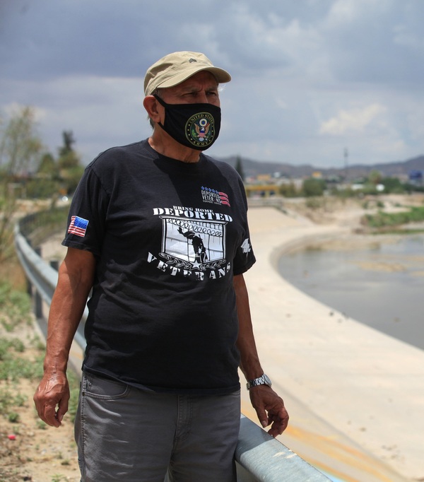 Veteranos de guerra mexicanos deportados esperan regresar a EE.UU. con Biden - MarketData