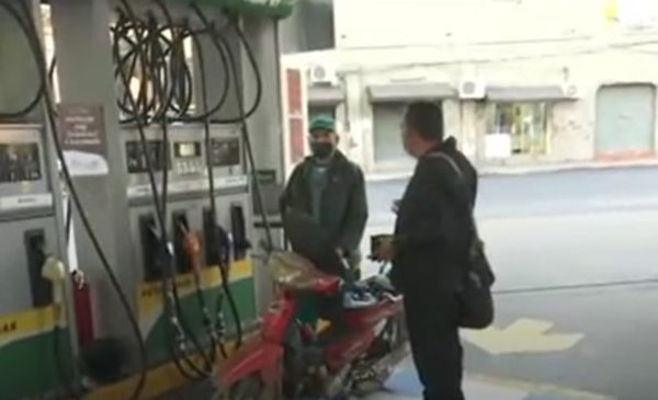 Ciudadanía rechaza segunda suba del precio del combustible - Nacionales - ABC Color