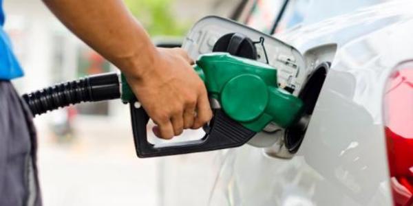 Emblemas privados incrementan precio del combustible