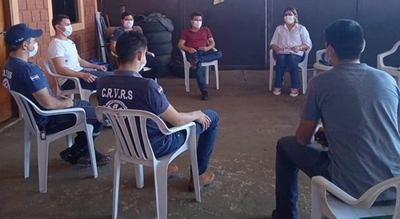 Diario HOY | Realizan terapia comunitaria entre familiares y médicos del Hospital de Coronel Oviedo