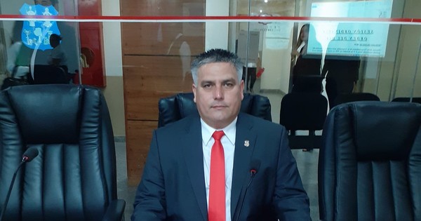 La Nación / “Seré humilde, pero no marginal”, dice nuevo intendente de Asunción al defender su reputación