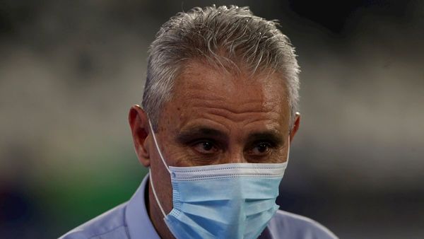 Tite niega favoritismo de Brasil
