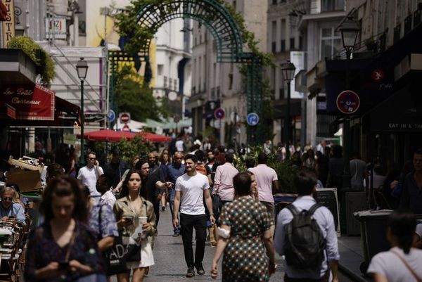 España y Francia piden “prudencia, vacunación y certificado” para viajar - Mundo - ABC Color