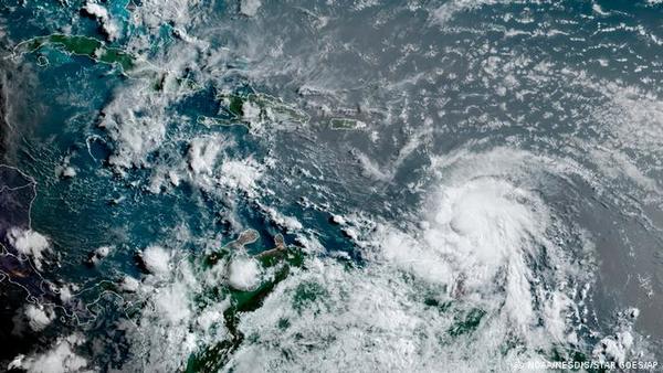 La tormenta Elsa descarga fuertes lluvias en Nueva York y el noreste de EEUU