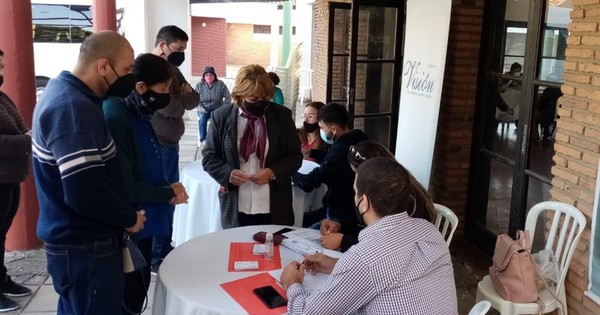 La Nación / Diputados propició concurrida atención oftalmológica gratuita en Pilar