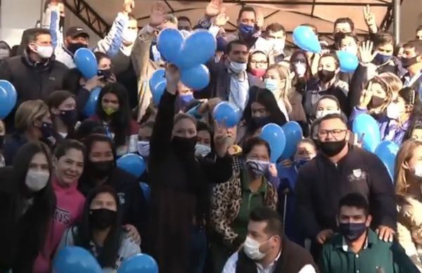 Intendente franqueño convirtió su acto de renuncia en una fiesta liberal - ABC en el Este - ABC Color