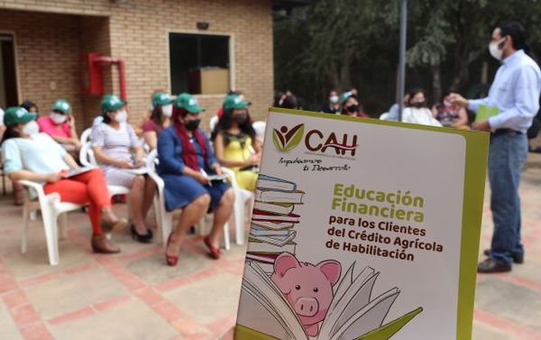 Curso financiero y sensibilización sobre violencia y trata en Filadelfia