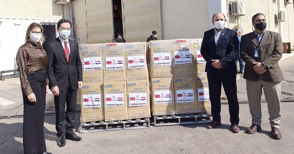 La Nación / Taiwán entrega concentradores de oxígeno para pacientes con COVID-19