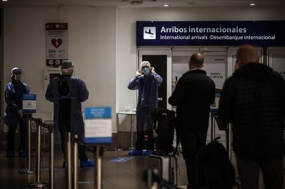 Argentina amplía levemente el cupo de ingreso de nacionales y residentes al país - MarketData