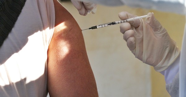 La Nación / “La idea es vacunar hasta 90 mil por día”