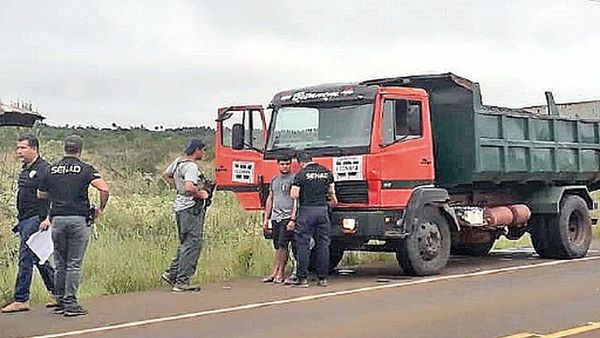 Condenan a policía por carga de droga