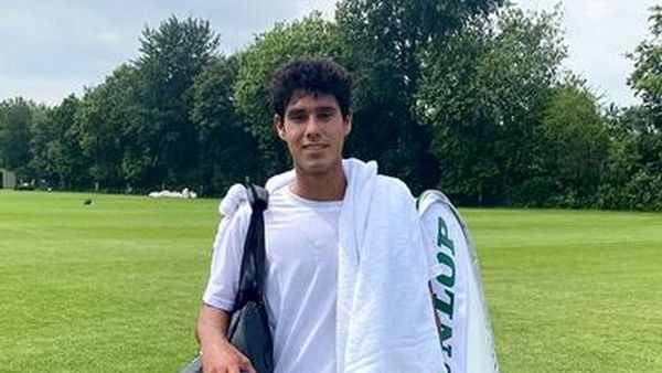 Vallejos avanza a semis en Wimbledon