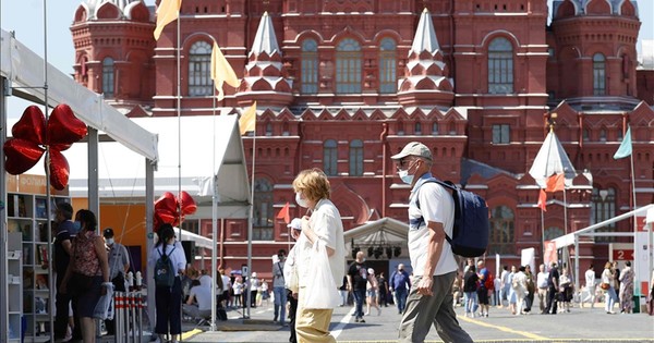 La Nación / Nuevo récord de muertes diarias en Rusia por COVID-19