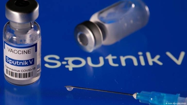 Diario HOY | ¿Qué pasa con el componente 2 de Sputnik?: hasta fin de mes esperan novedades