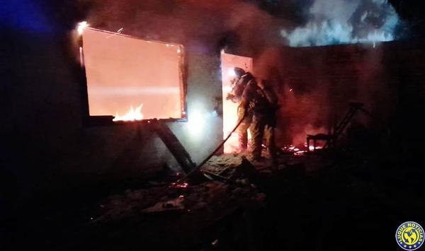 Incendio deja en la calle a una familia en Luque •