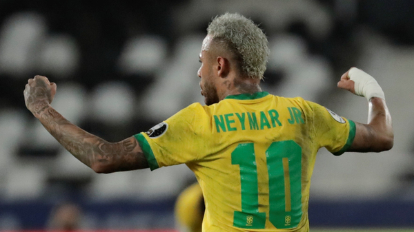 Neymar marca presencia en el equipo de la Verdeamerela para la final