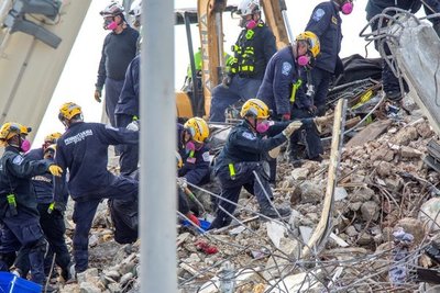 Derrumbe en Miami: Hallan siete cuerpos más entre los escombros y la cifra de muertos sube a 86 | Ñanduti