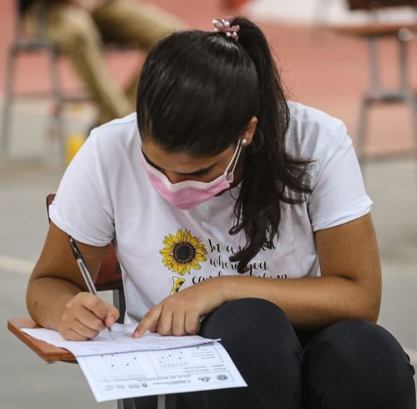 Becas Itaipú-Becal: más de 1.500 postulantes serán beneficiados - Nacionales - ABC Color