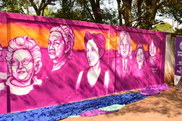 Inauguran mural en homenaje a mujeres líderes de Misiones - Nacionales - ABC Color