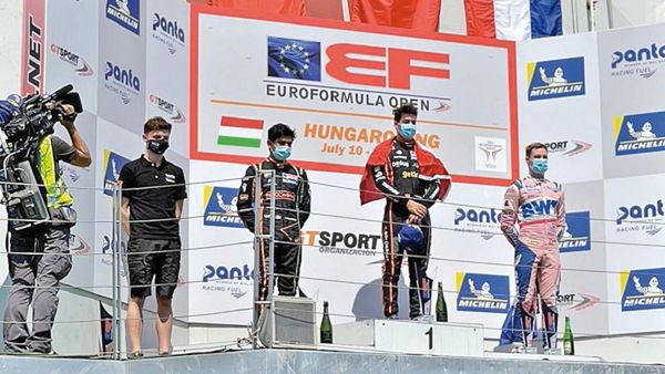 Joshua Duerksen hace historia con podio en F3