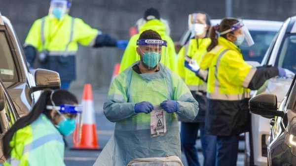Diario HOY | Australia registra su primer muerto por covid en tres meses y cierra estados
