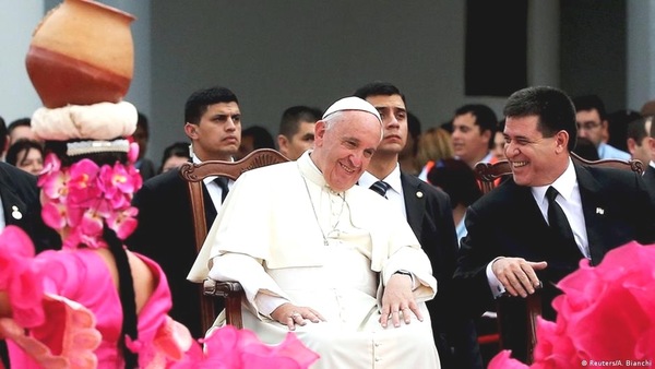 A seis años de la visita del Papa, Cartes destaca cariño del Sumo Pontífice hacia el pueblo paraguayo - ADN Digital
