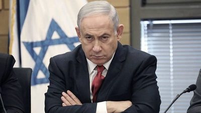 Un mes después de ser sustituido, Netanyahu finalmente abandonó la residencia oficial