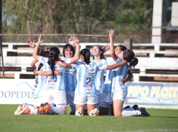 Continúa la primera fecha en femenino - APF