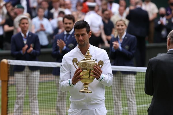 Djokovic pone en duda su presencia en las Olimpiadas luego de ganar Wimbledon