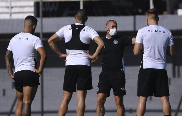 ¿Orzusa de titular? El equipo que arma Orteman para el juego de Libertadores