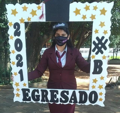 Crónica / Gracias a la chipa y la sopa ¡ya es profesora!