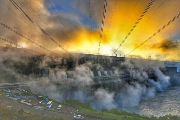 Brasil RATIFICA que TARIFA de Itaipu BAJA en el 2022