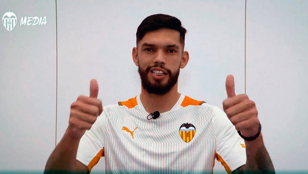 Valencia anuncia la contratación de Omar Alderete