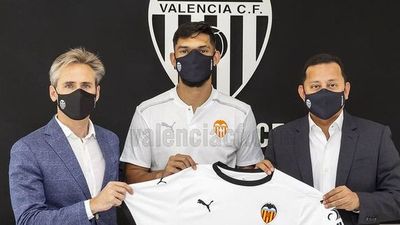 El Valencia confirma cesión del paraguayo Alderete con una opción de compra | El Independiente