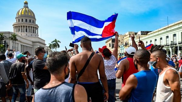 En Cuba estallan protestas y su gobierno acusa a EEUU de provocarlas | Radio Regional 660 AM