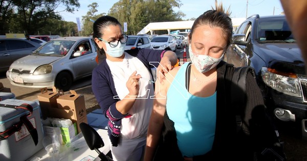 La Nación / Central suma 19.500 vacunados contra el COVID-19 hasta las 14:00